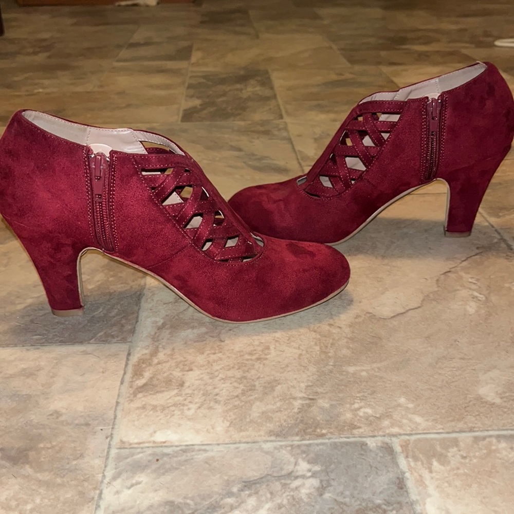 DSW Journee Collection Piper Bootie Heels -- Burgundy - Picture 3 of 12